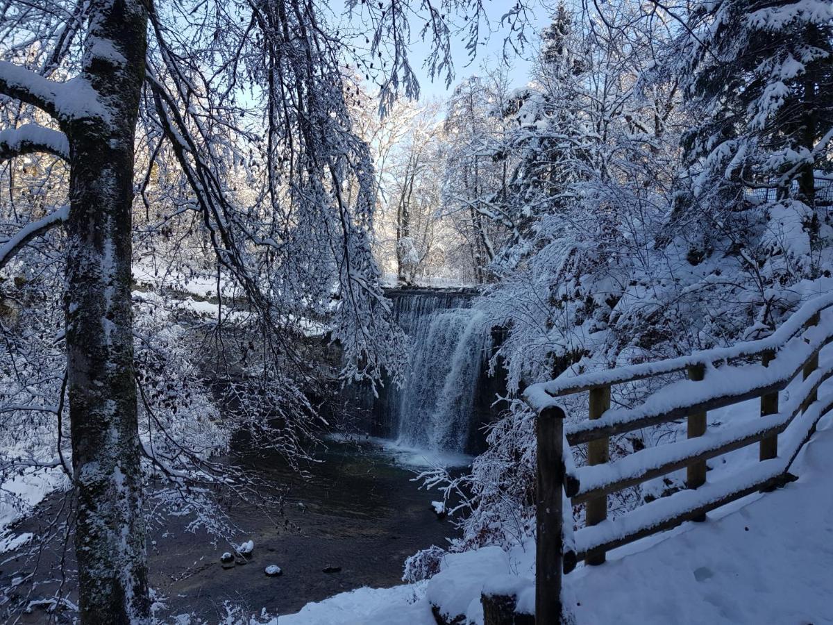 Le Jura En Toutes Saisons Piscine, Spa, Location Vtt, Balades 2Cv, Climatisation Bonlieu Luaran gambar